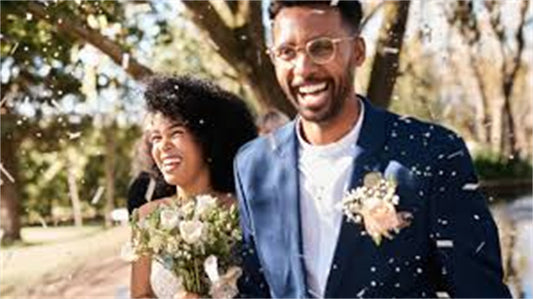 Photographic Impact: White Bridesmaid Dresses Display the Appealing Appearance of Bridal Parties