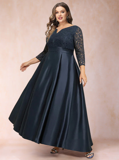 A-Line/Princess V-Neck Lace Plus Size Mother of the Bride Dresses With Rhinestone