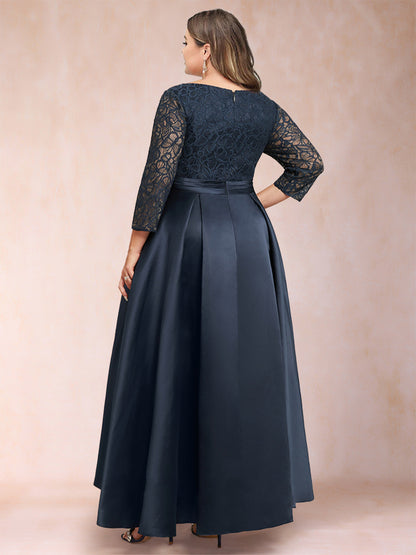 A-Line/Princess V-Neck Lace Plus Size Mother of the Bride Dresses With Rhinestone