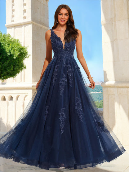 A-Line/Princess V-Neck Sleeveless Lace Prom Dresses