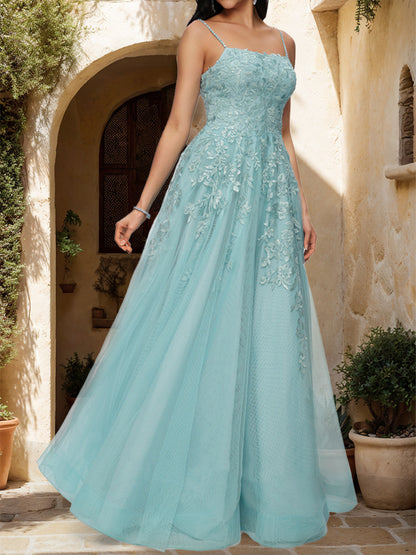 A-Line/Princess Scoop Sleeveless Applique Prom Dresses