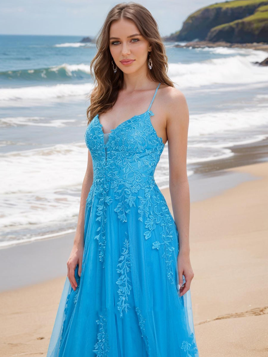 A-Line/Princess V-Neck Sleeveless Applique Prom Dresses