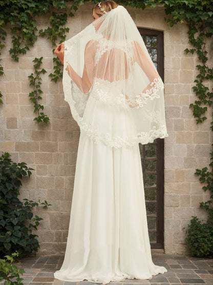 A-Line/Princess V-Neck Sleeveless Lace Wedding Dresses