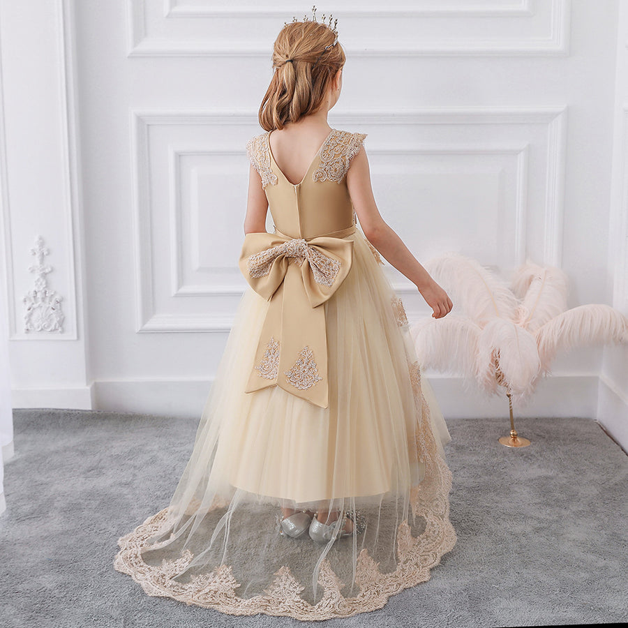 Ball Gown Scoop Sleeveless Flower Girl Dresses with Applique