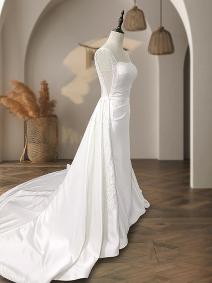 A-Line/Princess Square Neck Sleeveless Beading Wedding Dresses