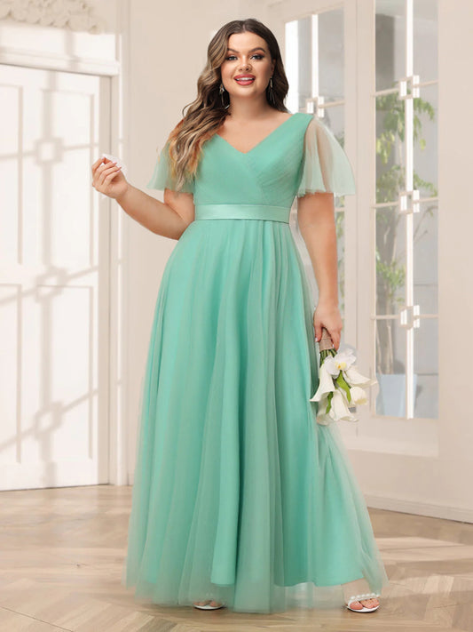 A-Line/Princess Tulle Long Plus Size Bridesmaid Dresses with Sleeves