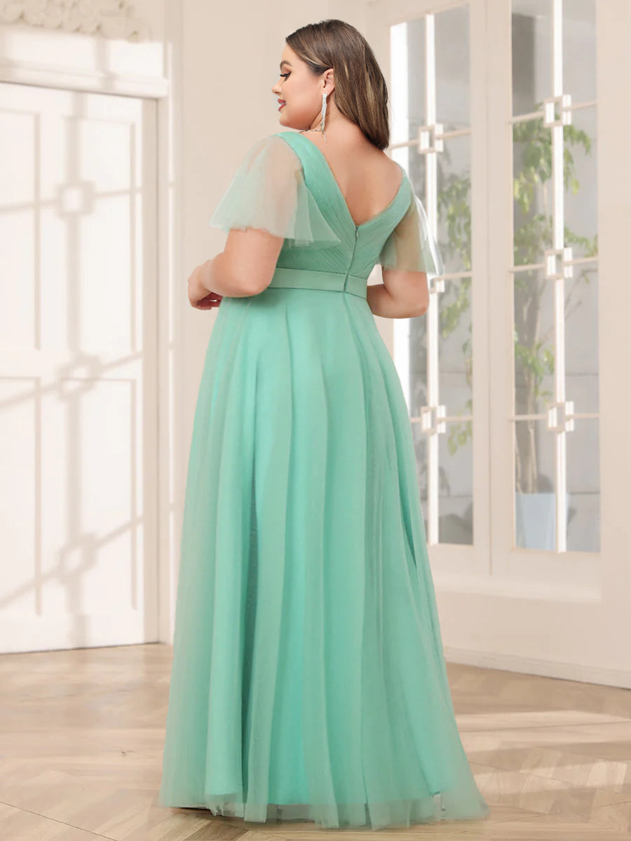 A-Line/Princess Tulle Long Plus Size Bridesmaid Dresses with Sleeves