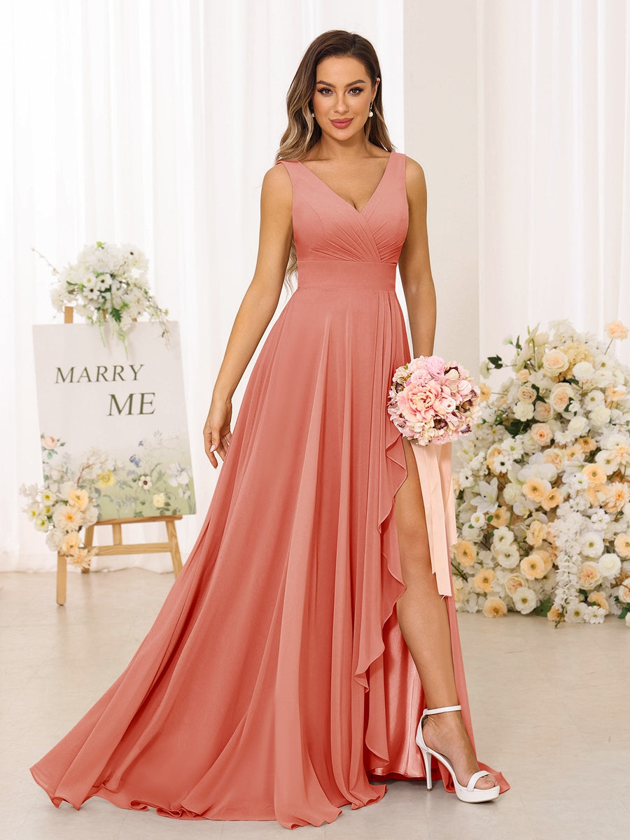 A-Line/Princess V-Neck Split Side Long Bridesmaid Dresses with Pockets