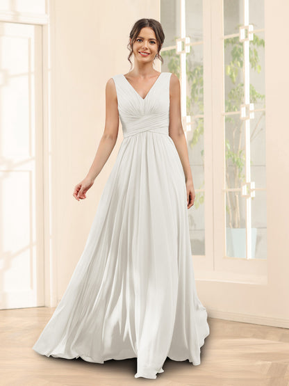 A-Line V-Neck Sleeveless Chiffon Bridesmaid Dresses With Pockets