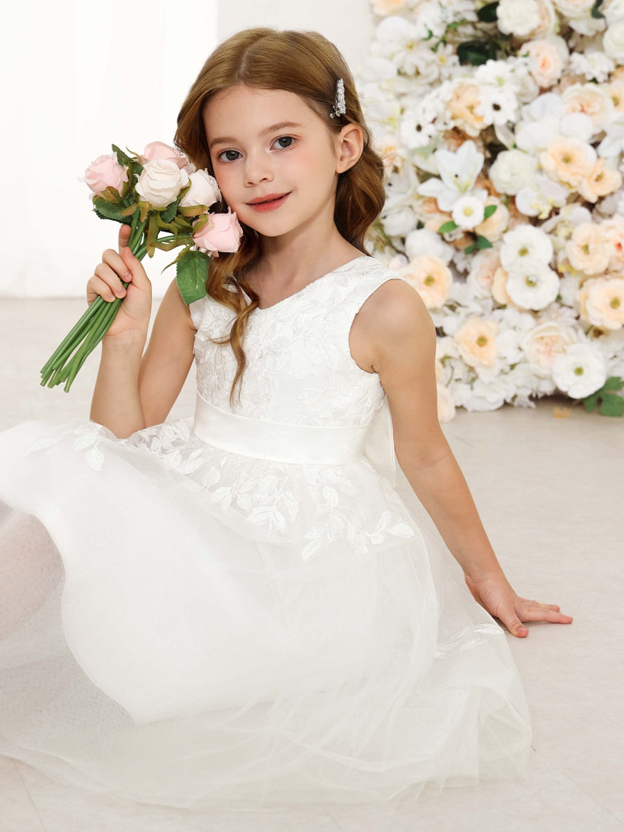 A-Line/Princess Lace Sleeveless V-Neck Knee-Length Flower Girl Dresses