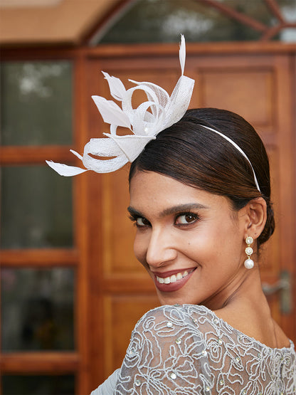 Retro Tulle Fascinators with Feathers