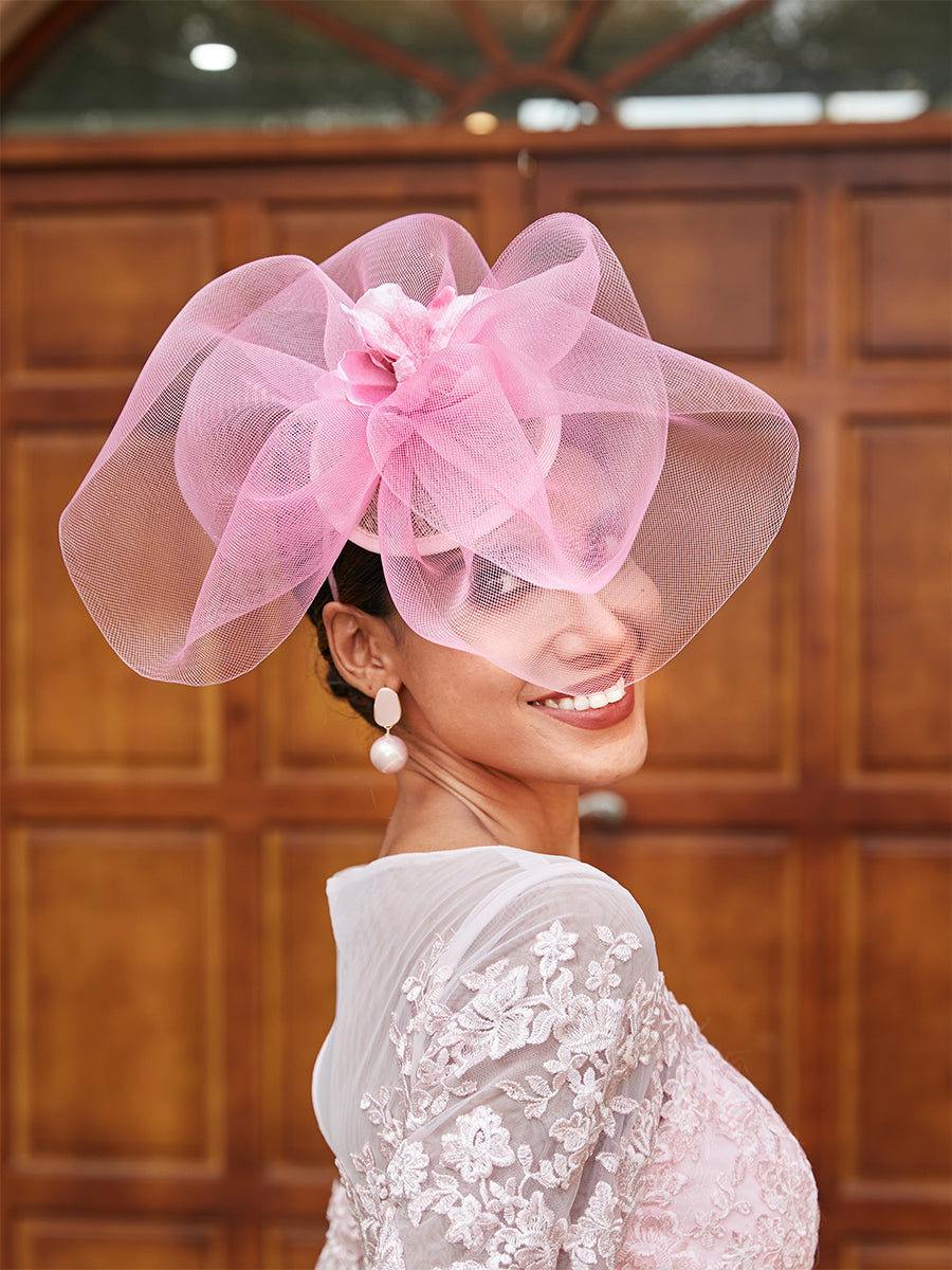 Elegant Tulle Fascinators with Flower