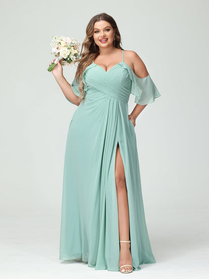 A-Line/Princess Spaghetti Straps Short Sleeves Chiffon Ruched Split Side Plus Size Bridesmaid Dresses with Pockets