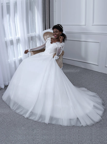 V-Neck Long Sleeves Tulle Ball Gown Wedding Dresses with Appliques