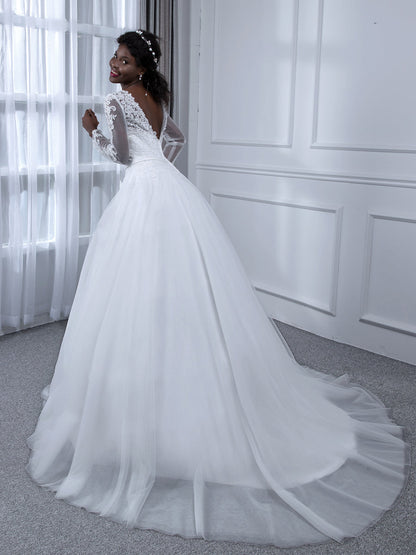 V-Neck Long Sleeves Tulle Ball Gown Wedding Dresses with Appliques