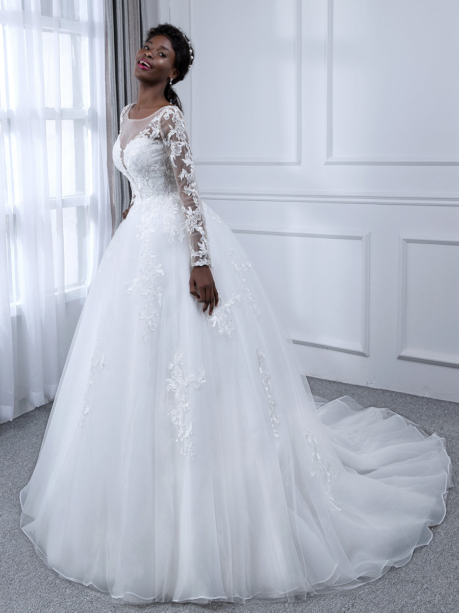 Ball Gown Wedding Dresses Elegant and Timeless Lavetir