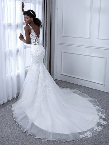 V-Neck Sleeveless Tulle Mermaid Wedding Dresses with Beading Appliques & Sequins