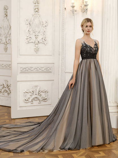 Tulle V-Neck Sleeveless Ball Gown Wedding Dresses with Beading