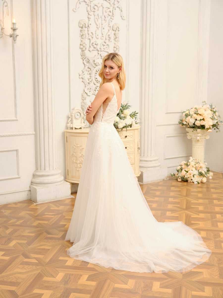 A-Line/Princess Spaghetti Straps Sleeveless Long Wedding Dresses with Appliques & Seuiqns