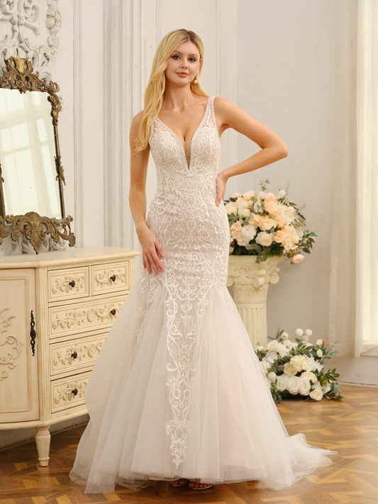 Trumpet/Mermaid V-Neck Sleeveless Long Wedding Dresses with Appliques