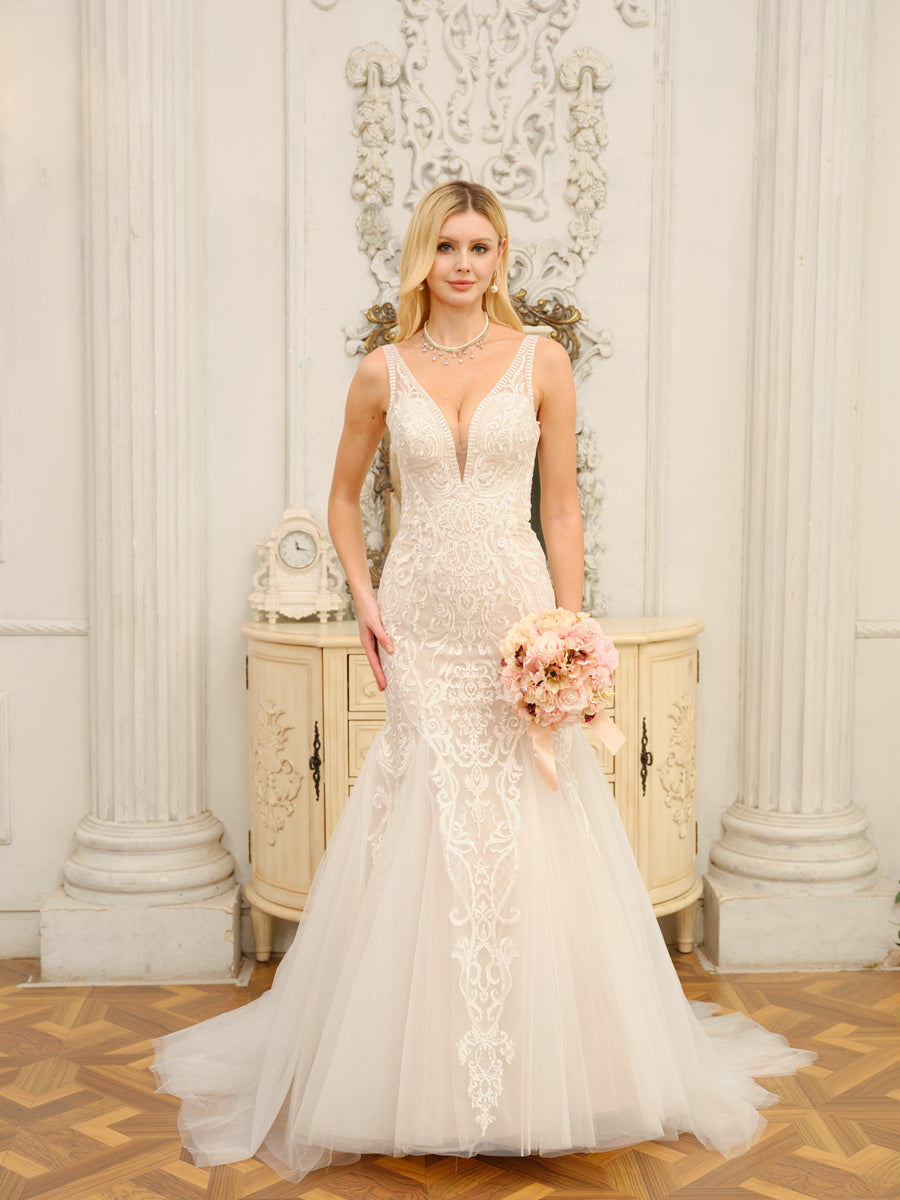 Trumpet/Mermaid V-Neck Sleeveless Long Wedding Dresses with Appliques